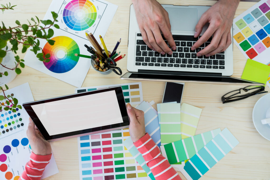 Del pantone al papel: Cómo garantizar la exactitud de los colores en impresión